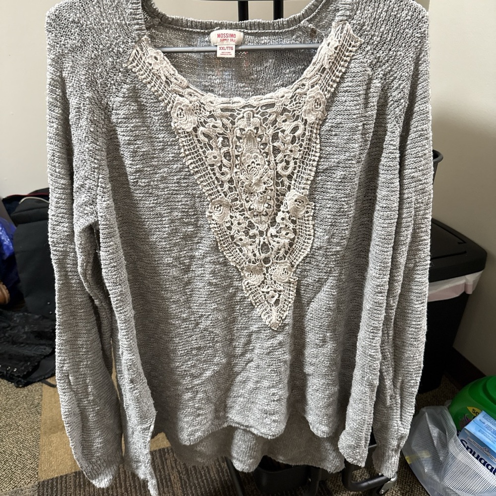 Mossimo Supply Co. Gray Sweater with Cream Lace Detail
